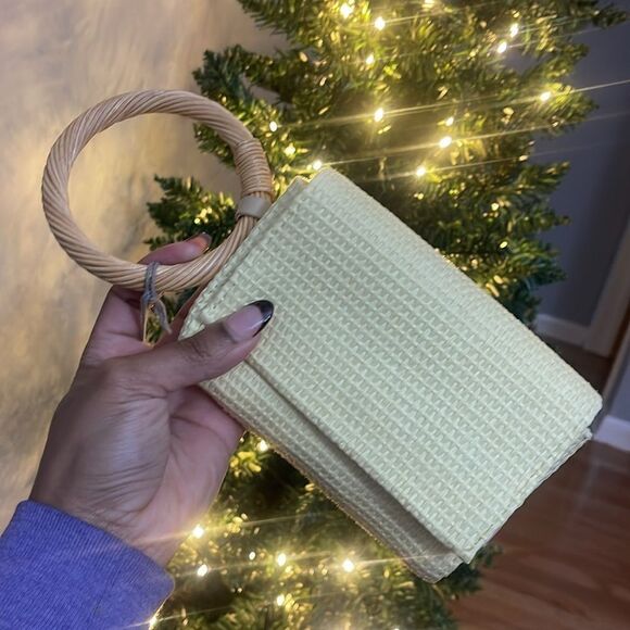 A New Day Women’s Yellow Straw Boho Bracelet Clutch Pouch Mini Bag - Picture 4 of 7